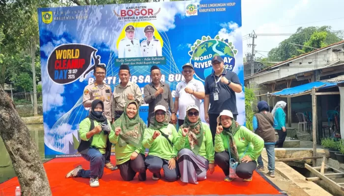 World Cleanup Day 2025, Kompak Bersihkan Setu Cibereum Desa Rawapanjang