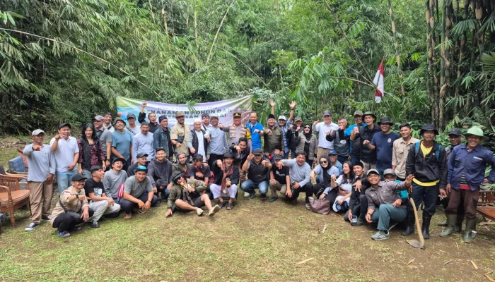 PT Banyu Agung Perkasa Bagikan 1.000 Bibit Pohon di Puncak Bogor, Dukung Ekowisata Berkelanjutan di World Cleanup Day 2025