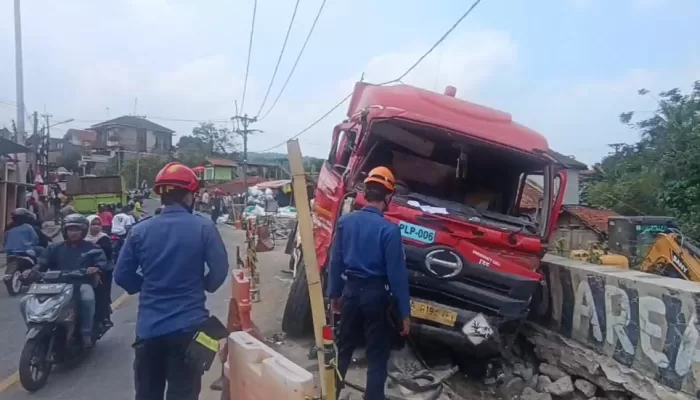 Rem Blong Truk Pertamina Diduga Jadi Pemicu Kecelakaan Beruntun di Cigudeg