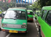 Tidak Laik Jalan, Belasan Angkot di Bogor Dikandangkan