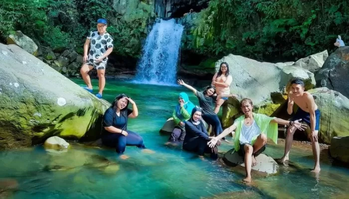Gak bikin Bosen! Ini 5 Curug di Bogor yang bakal bikin Kamu Betah