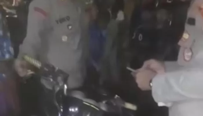 Viral! Aksi Diduga Bunuh Diri di Jembatan Grendong Rumpin Gegerkan Warga