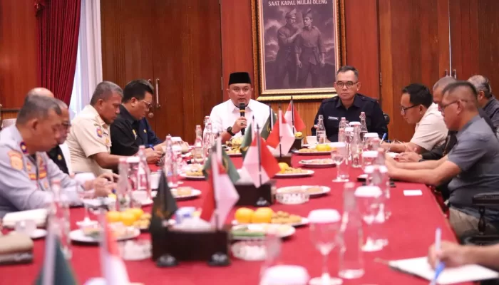 Ciptakan Lingkungan yang Bersih dan Sehat, Bupati Rudy Susmanto Bentuk TRC Kebersihan