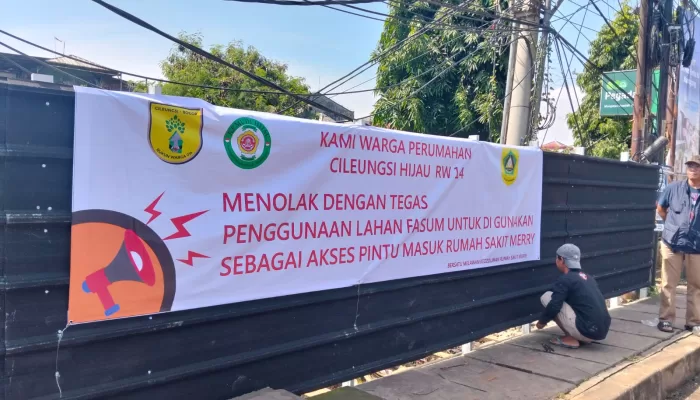 Warga Cileungsi Hijau Pasang Spanduk Penolakan, Protes RS Mary yang Diduga Serobot Fasum RTH