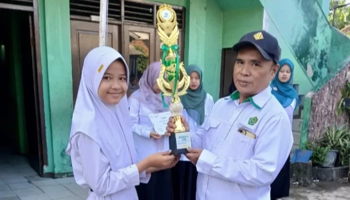 Balqis Adzra Nurazizah, Hafidzah Cilik dari Citeureup Raih Juara 1 MHQ di Masjid At-Thohir