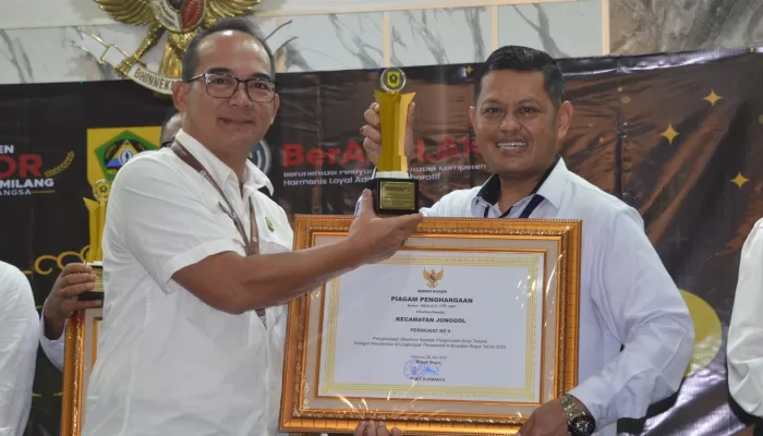 Camat Jonggol Raih Peringkat Kedua Pengelolaan Arsip Terbaik se-Kabupaten Bogor Tahun 2025