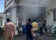 Gegara Korsleting Listrik, Kantor Desa Sukaharja di Sukamakmur Kebakaran