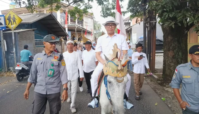 Peringati Sumpah Pemuda dan HUT Karang Taruna, Kades Cimanggis Ajak Pemuda Bangun Desa
