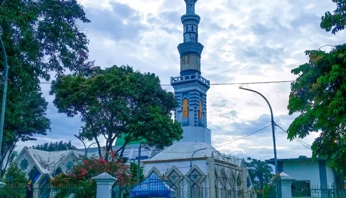 Permudah Akses Beribadah, Bupati Rudy Susmanto Tambah Eskalator di Masjid Baitul Faizin Cibinong