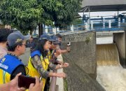Pantau Debit Air Ciliwung, Wamen PU Kunjungi Bendung Katulampa