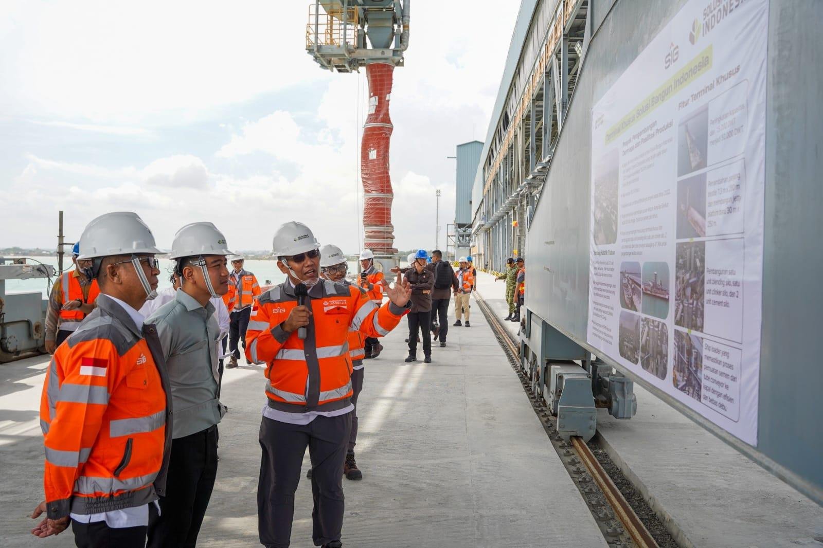 Wapres Gibran Tinjau Pengembangan Fasilitas Ekspor Pabrik SBI di Tuban, Ini Tujuannya