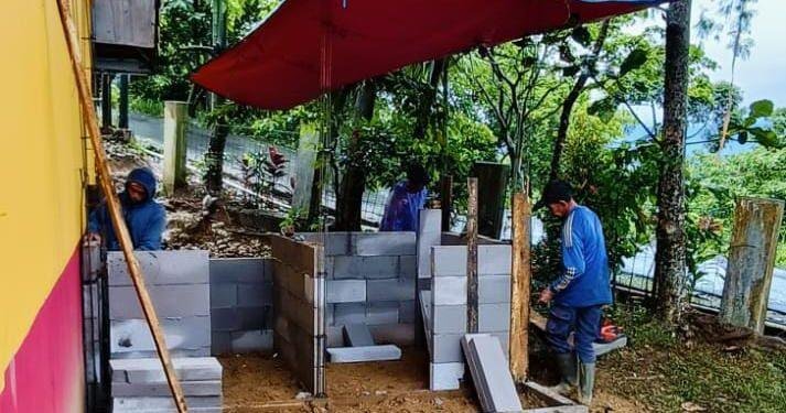 Ketua Komisi I DPRD Bogor Rogoh Dana Pribadi untuk Bangun Toilet SDN Hambalang 01
