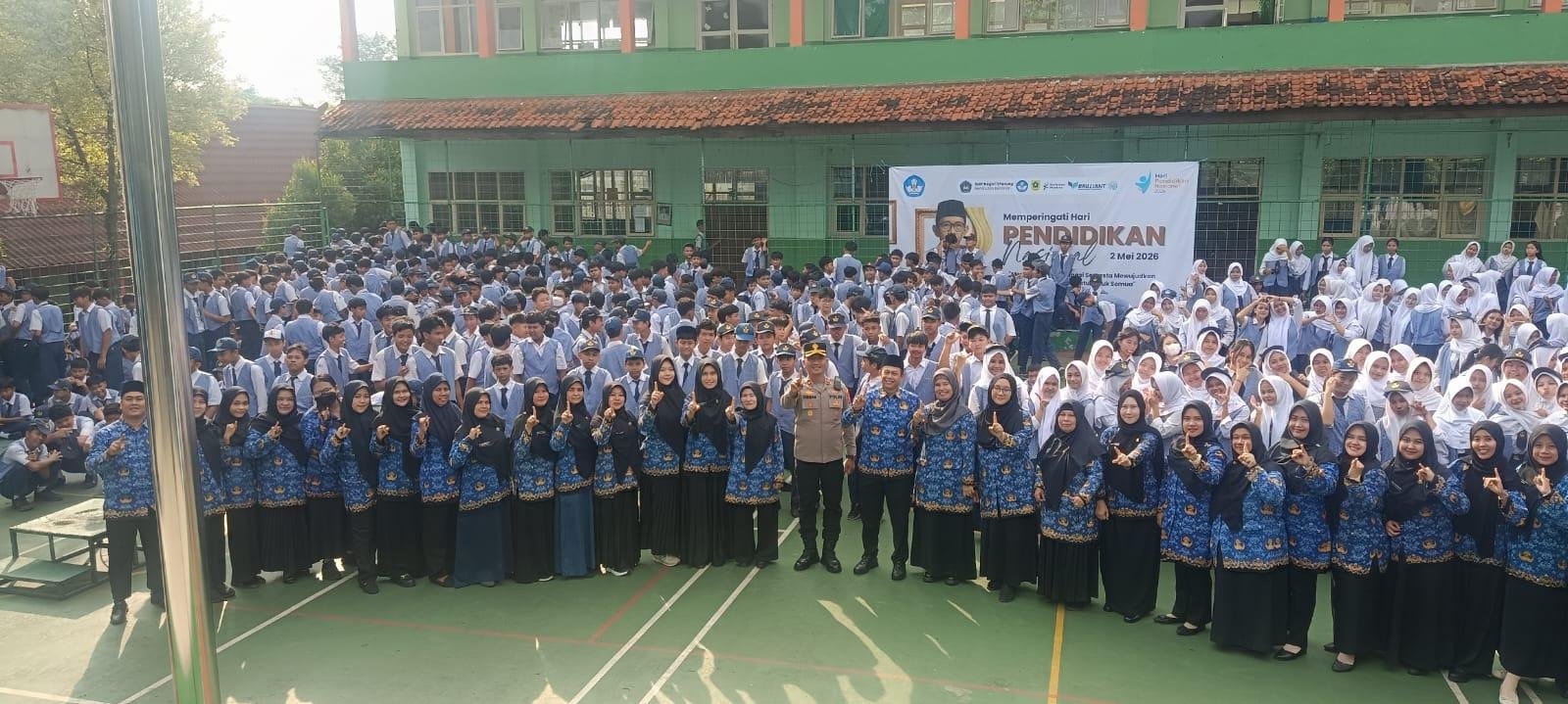 Sebar Personel Jadi Pembina Upacara Hardiknas 2026, Ini Pesan Kapolsek Parung