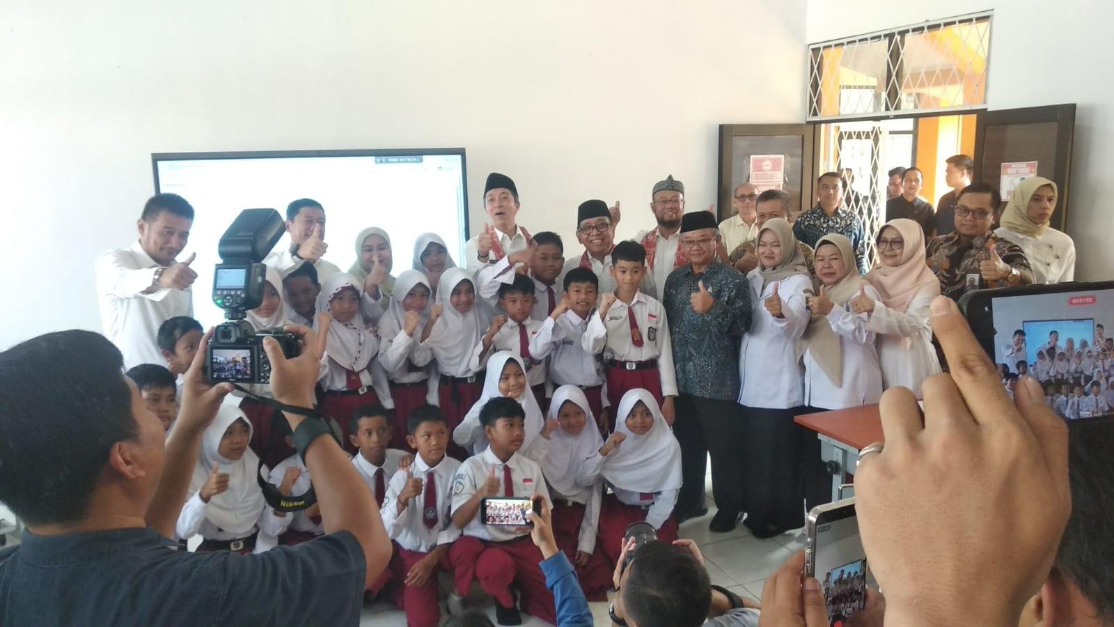 Rp2,6 Miliar Ubah Wajah SDN Cimahpar 5, Kini Miliki Laboratorium hingga Smart TV