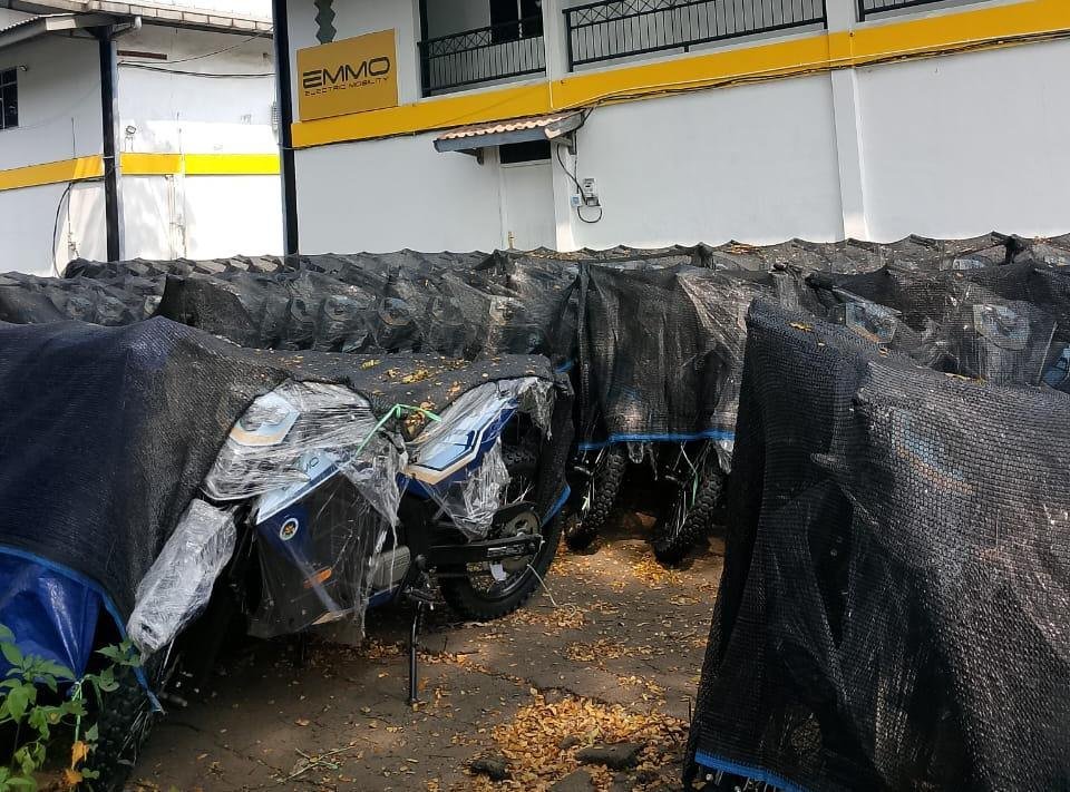 Ribuan Motor Listrik Program MBG Terbengkalai di Sentul Pasca Kepala BGN Ditahan Kejagung