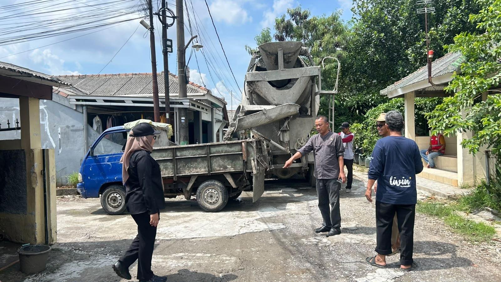 Penantian Sejak 1984 Berakhir, Warga Cirimekar: Terima Kasih Bupati Rudy Susmanto Kini Jalan Kami Sudah Dibeton