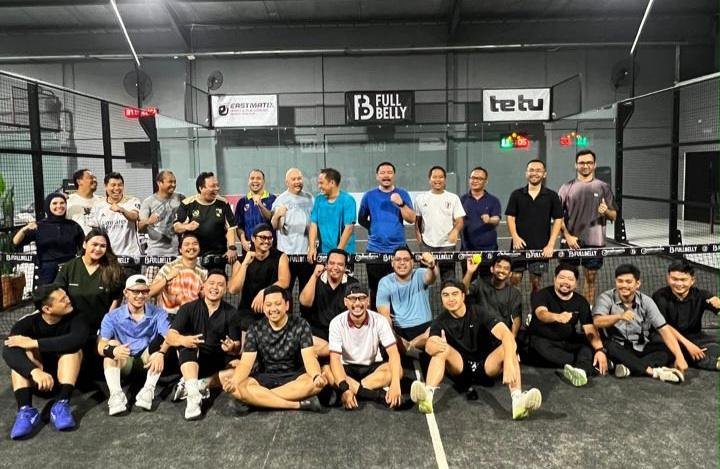 Padel Battle Blackcats vs KNPI Kota Bogor: Sengit di Lapangan, Hangat di Silaturahmi