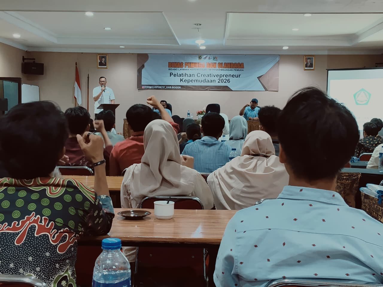 Dispora Kabupaten Bogor Gelar Pelatihan Creativepreneur Kepemudaan