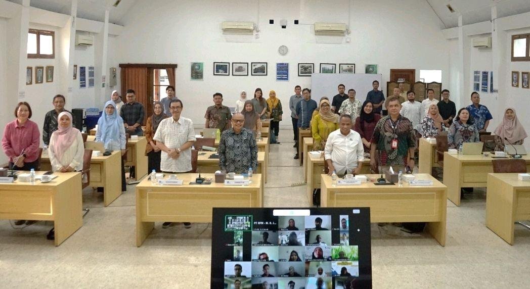 PT RPN, Anak Usaha Holding Perkebunan Nusantara Perkuat Kapasitas Peneliti Melalui Workshop Agroklimat