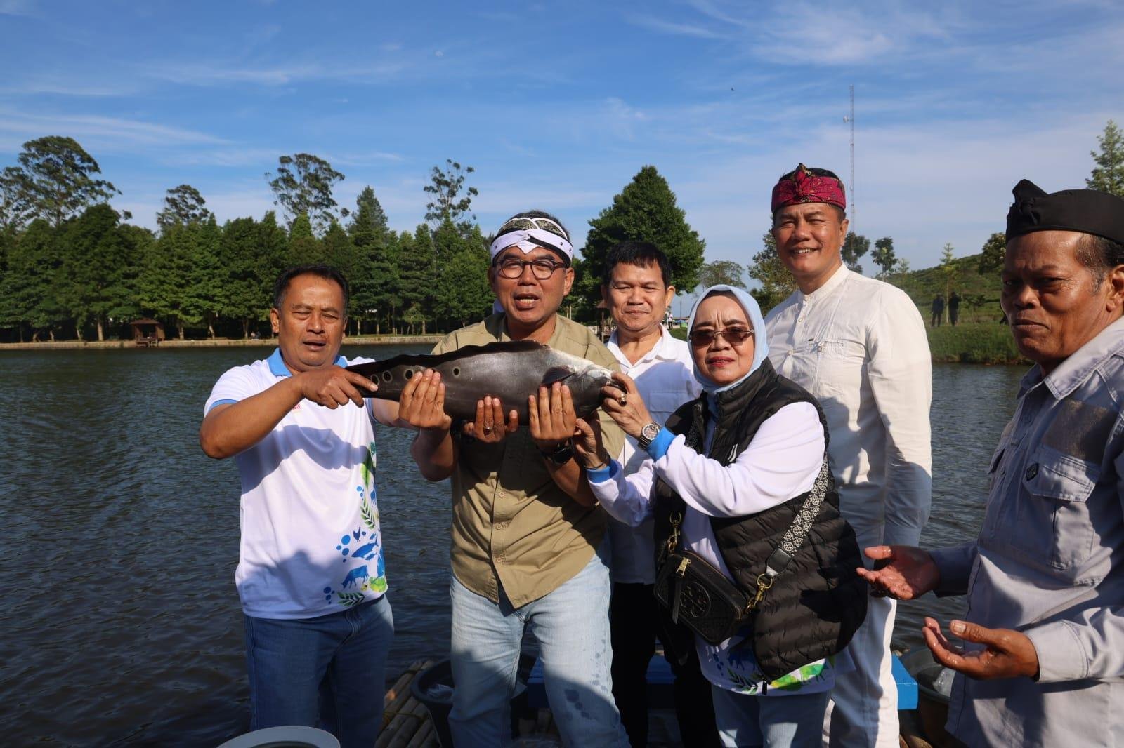 Budaya Ngalokat Cai Jadi Strategi Pemkab Bogor Jaga Hulu dan Bangun Kesadaran Lingkungan
