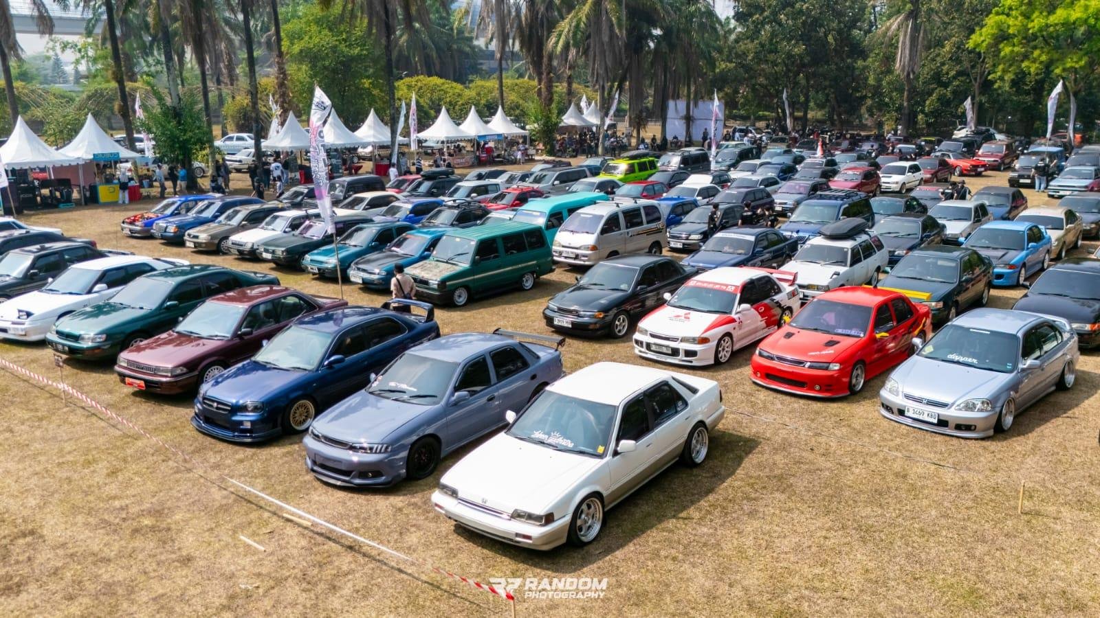 Ribuan Mobil Tua Berkumpul di Cibubur, MOTUBA Bogor Timur Rayakan Anniversary ke-9