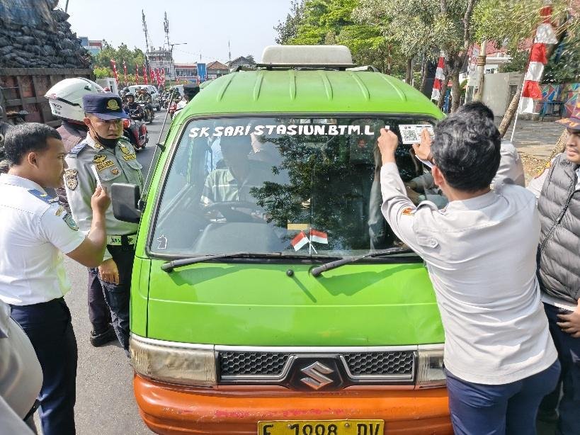 Dishub Kota Bogor Tertibkan 900 Angkot Berusia di Atas 20 Tahun